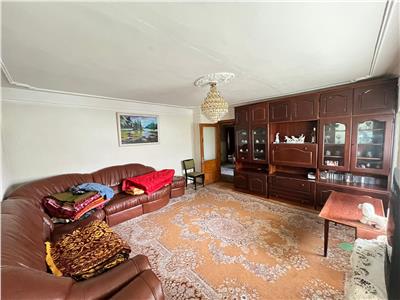 Apartament super spatios 4 camere, zona Aviatori sud etaj 3
