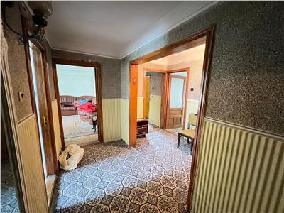 Apartament super spatios 4 camere, zona Aviatori sud etaj 3