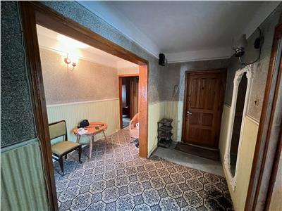 Apartament super spatios 4 camere, zona Aviatori sud etaj 3
