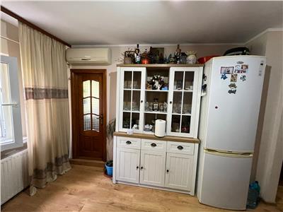 Apartament 2 camere, etaj 3 cu acoperis zona Kaufland