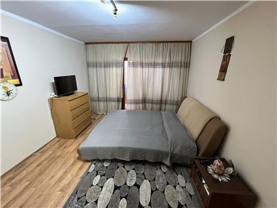 Apartament 2 camere, etaj 3 cu acoperis zona Kaufland
