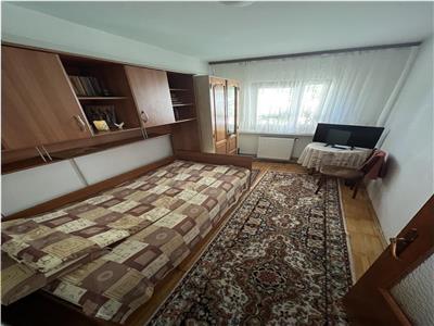 Apartament 3 camere,mobilat,Centrala+AC, etaj 3, zona Restaurant Urban