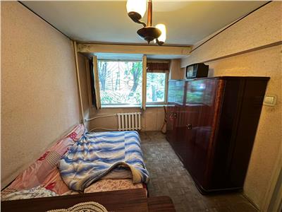 Apartament 2 camere, parter, 46mp, zona Garii, necesita renovare
