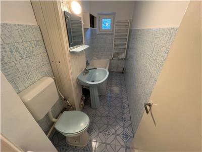 Apartament 2 camere, etaj 1,zoan Liceul Economic