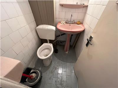 Apartament 3 camere, ultracentral, etaj 6, vedere Bulevard