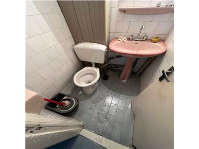Apartament 3 camere, ultracentral, etaj 6, vedere Bulevard