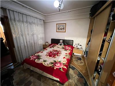 Apartament 3 camere, etaj 2, zona Zimbru , 1 loc de parcare