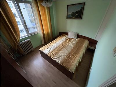 Apartament 2 camere, etaj 3, zona Sud