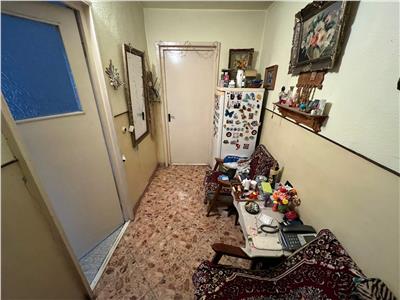 Apartament 3 camere, de vanzare pe Bdul Bucuresti Sud
