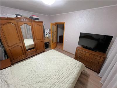 Apartament 3 camere, parter, zona Longinescu , renovat si mobilat
