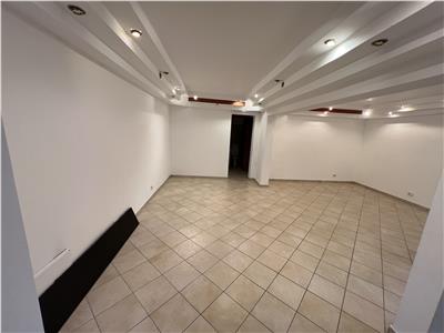 Spatiu Comercial 90 mp /300 euro+ caldura inclusa