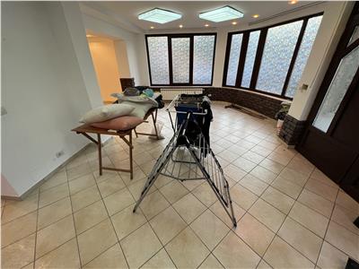 Spatiu Comercial 90 mp /300 euro+ caldura inclusa