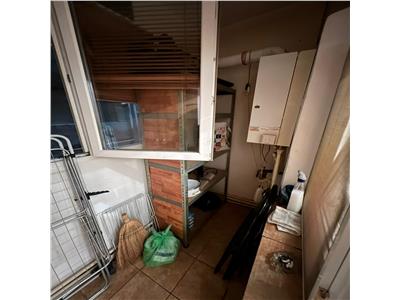 Apartament 3 camere, etaj 4, Bdul Unirii  Sala Polivalenta