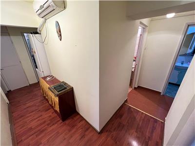 Apartament 3 camere, etaj 4, Bdul Unirii  Sala Polivalenta