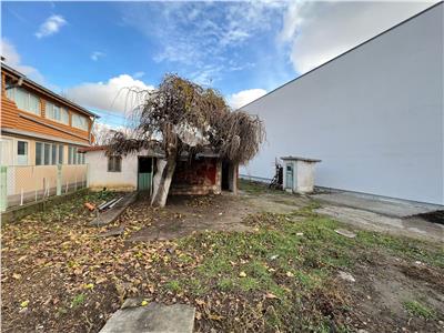 Teren de vanzare pe str Odobesti 976mp
