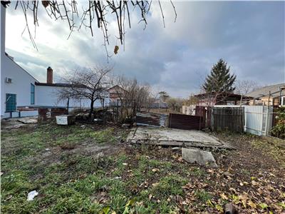 Teren de vanzare pe str Odobesti 976mp