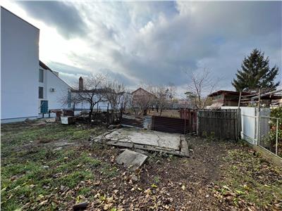 Teren de vanzare pe str Odobesti 976mp