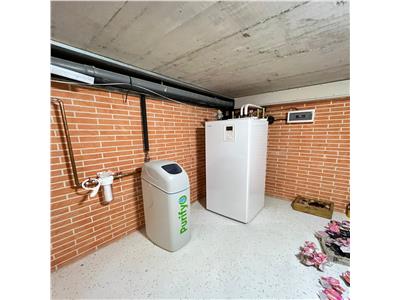 Casa ideala de vanzare cu pompa de caldura si panouri fotovoltaice