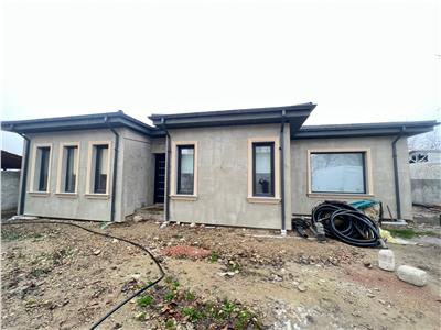 Casa ideala de vanzare cu pompa de caldura si panouri fotovoltaice
