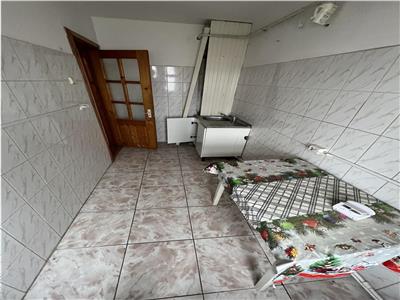 Garsoniera 38 mp, centrala termica, etaj 5, necesita renovare