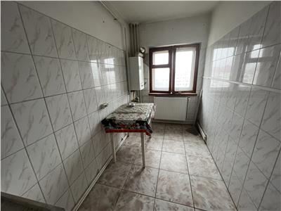 Garsoniera 38 mp, centrala termica, etaj 5, necesita renovare