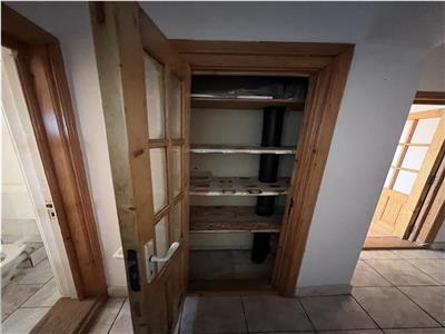 Garsoniera 38 mp, centrala termica, etaj 5, necesita renovare