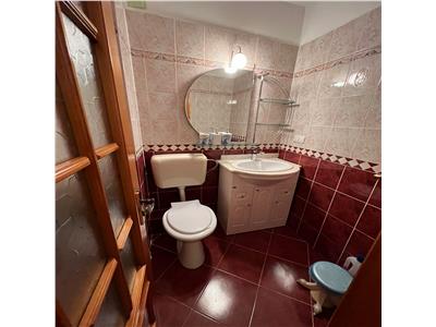 Apartament 3 camere, etaj 3, zona Brailei , mobilat, utilat , liber