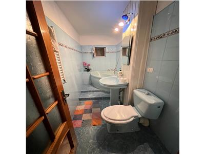 Apartament 3 camere, etaj 3, zona Brailei , mobilat, utilat , liber