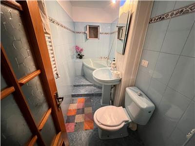 Apartament 3 camere, etaj 3, zona Brailei , mobilat, utilat , liber