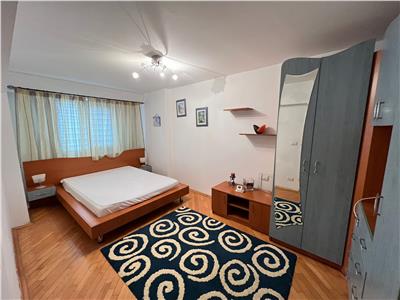 Apartament 3 camere, etaj 3, zona Brailei , mobilat, utilat , liber