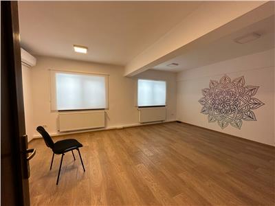 Spatiu Birouri/activitati similare/etaj 1+ parcare