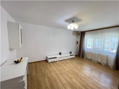 Apartament 3 camere , parter, mobilat partial, CT, AC, izolat