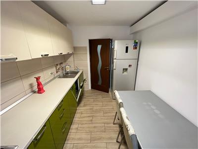 Apartament 3 camere , parter, mobilat partial, CT, AC, izolat