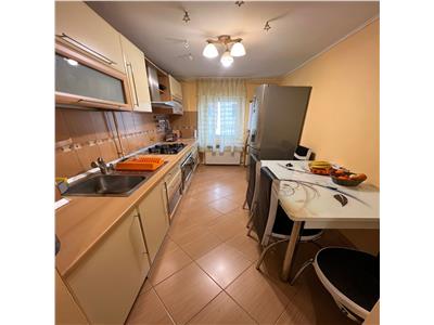3 camere, etaj 1, 74mp, zona Longinescu , renovat si mobilat