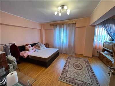 Apartament 2 camere, etaj 2 cu acoperis de vanzare in Campineanca