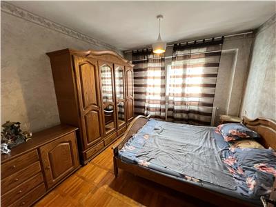 Apartament 3 camere, 2 balcoane, etaj 4/6 , ultracentral