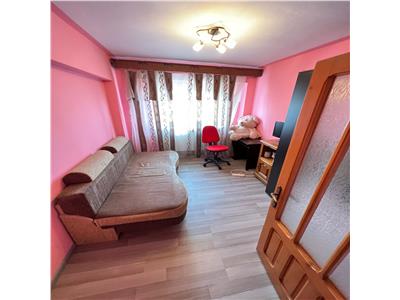 Apartament 3 camere, 2 balcoane, etaj 4/6 , ultracentral