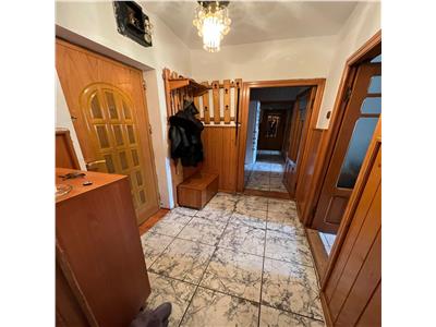 Apartament 3 camere, 2 balcoane, etaj 4/6 , ultracentral