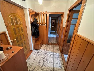 Apartament 3 camere, 2 balcoane, etaj 4/6 , ultracentral