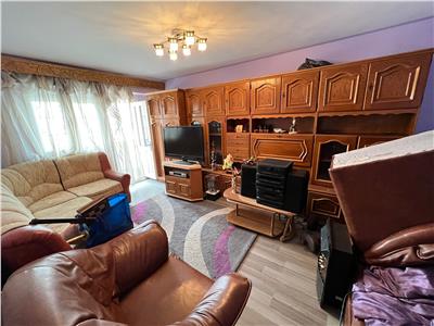 Apartament 3 camere, 2 balcoane, etaj 4/6 , ultracentral