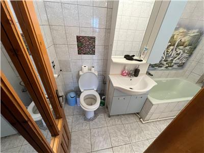Apartament 3 camere, 2 balcoane, etaj 4/6 , ultracentral
