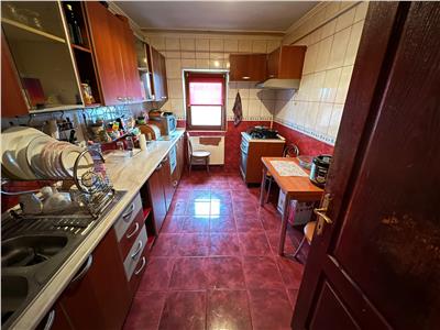 Apartament 4 camere, Primarie, 89mp, etaj 4 cu acoperis