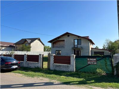 Casa P+M de vanzare in Golesti constructie 2009