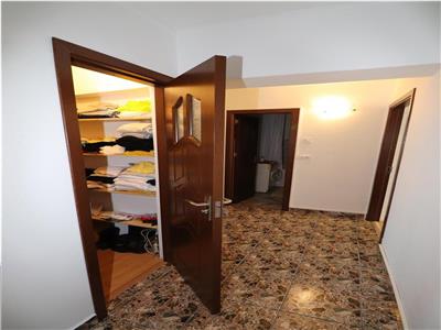 Apartament 2 camere, zona Kaufland Brailei, mobilat de vanzare
