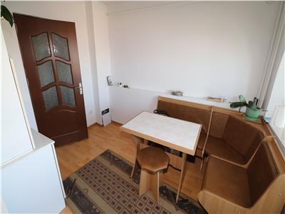 Apartament 2 camere, zona Kaufland Brailei, mobilat de vanzare