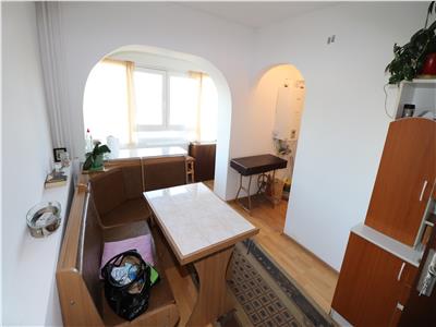Apartament 2 camere, zona Kaufland- Brailei, mobilat de vanzare