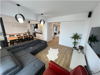 Apartament 3 camere + 2 terase + loc parcare, bloc nou 2020, etaj 3
