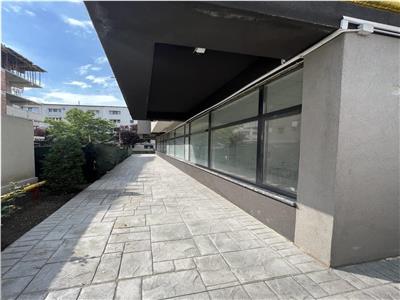 Spatiu comercial zona Politie,BLOC NOU,100 mp