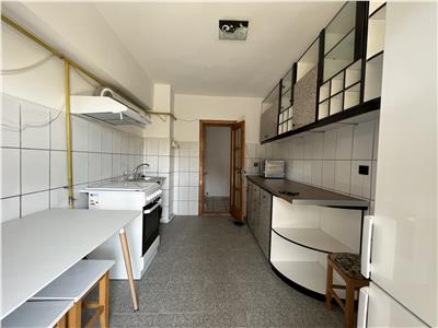 Apartament 3 camere,mob+ utilat, centrala, strada Mitropolit Varlaam