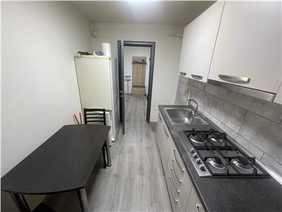 Apartament 4 camere, parter, zona INDEPENDENTEI, complet renovat!